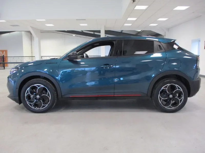 2026 Alfa Romeo Junior