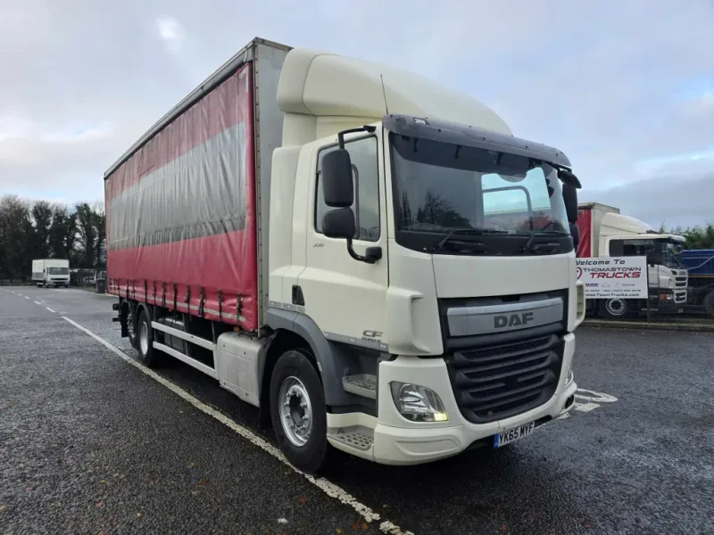 2015 DAF TRUCKS CF 330 CURTAINSIDER
