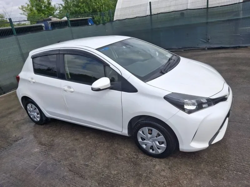 2016 Toyota Vitz