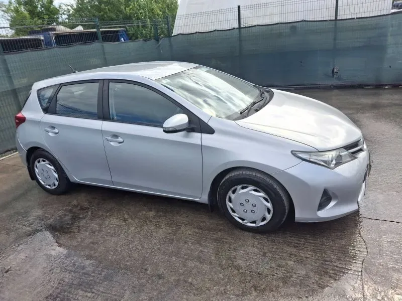 2013 Toyota Auris